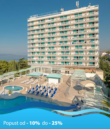 Hotel Imperial spušta se prema moru s jedne strane, uz okruženje bajkovite park šume te vam pruža pogled za pamćenje. Boje i detalji u sobama stvaraju intimnu atmosferu, a pogled na vodički arhipelag upotpunjuje doživljaj tijekom zalaska sunca. Skriva brojne male užitke. Izdvojite dovoljno vremena da biste ih otkrili! Gostima sje na raspolaganju bogat zabavni program i dodatne sadržaje poput fitness prostorije, teniskih terena, animacije za djecu i zatvoreni bazen. Novouređeni vanjski bazen pravo je mjesto za opuštanje s pogledom na zimzeleno drveće i more, a za potpuni doživljaj tu je široka ponuda koktela i osvježavajućih pića sa pool i snack bara.